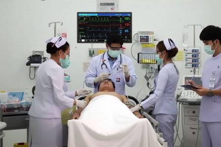 Ärztliche Versorgung in Khao Lak