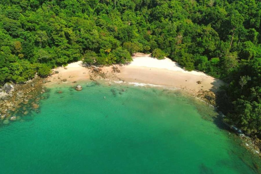 Versteckter Hat Lek Beach im Khao Lak Lamru Nationalpark – Ausflug auf eigene Faust